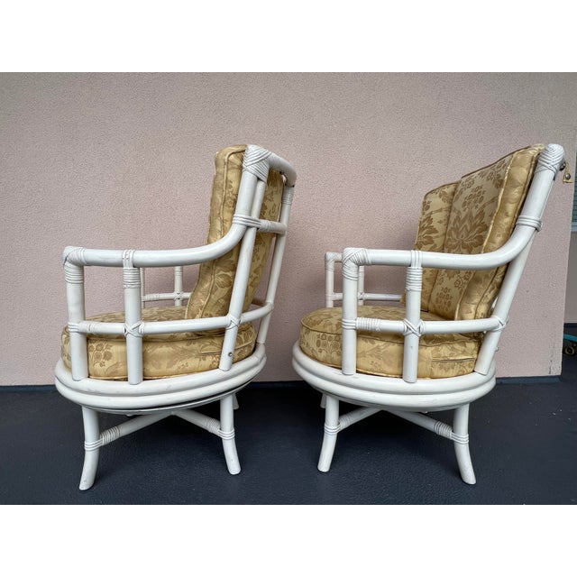 Hollywood Regency 1970s Vintage Mid Century Henry Olko for Willow & Reed Rattan Swivel Bucket Chairs - a Pair For Sale - Image 3 of 12