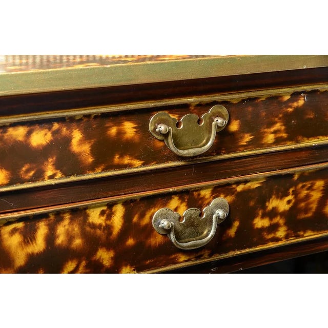 Brown Faux Tortoiseshell Lacquered Side Table by Henkel-Harris, Virginia For Sale - Image 8 of 12
