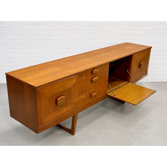 Mid Century Modern Teak Credenza by Stonehill | Long Sideboard With Funky Sculpted Pulls and Sled Legs, Made in England, C. 1960’s For Sale - Image 11 of 18