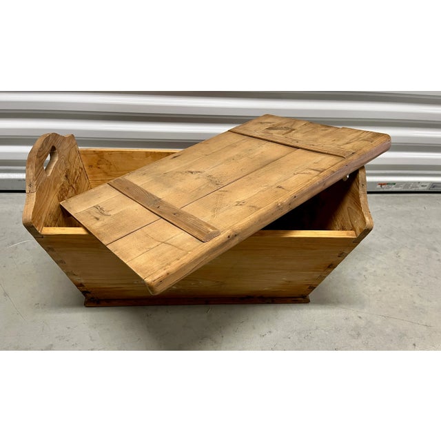 Wood Vintage German Early 1900s Pine Lidded Dough Box For Sale - Image 7 of 11