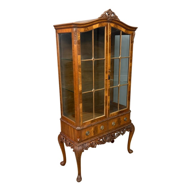 Queen Anne Display Cabinet by Maple & Co., 1930 For Sale