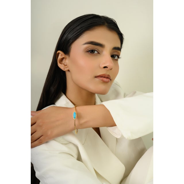 Mid 20th Century 2.22 Ct Turquoise Halo Diamond Contemporary Bangle in 14k Gold For Sale - Image 4 of 13