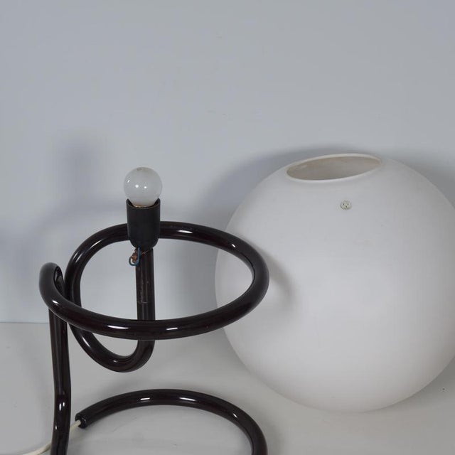 1960s Globe Table Lamp by Aldo van den Nieuwelaar for Domani Design, 1960s For Sale - Image 5 of 11