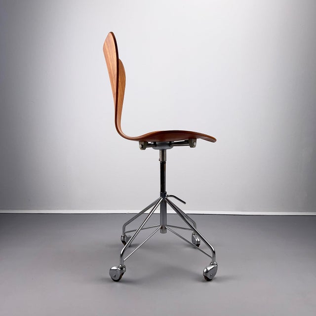 7 Series 3117 Office Chair in Teak by Arne Jacobsen for Fritz Hansen, Denmark, 1960s For Sale - Image 13 of 18