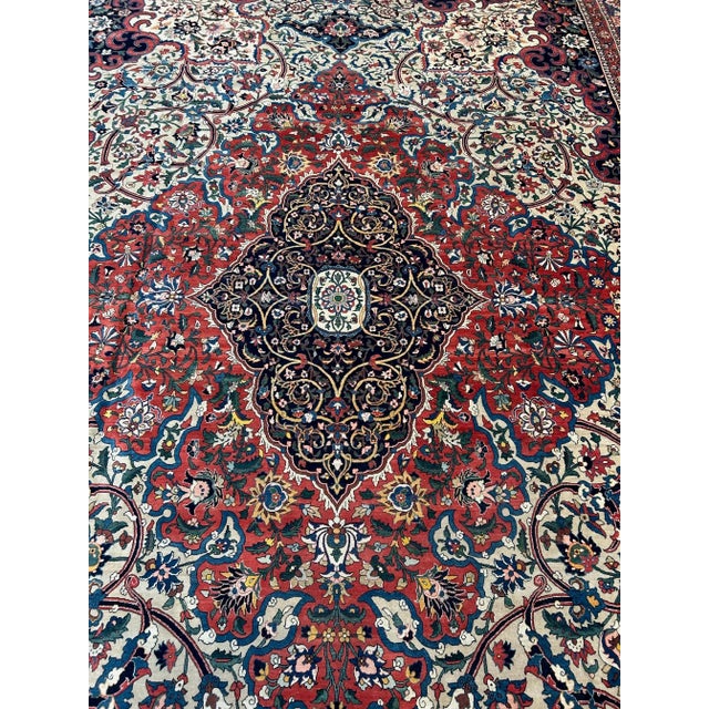 1930's Antique Persian Isphahan Palace Carpet For Sale In New York - Image 6 of 12