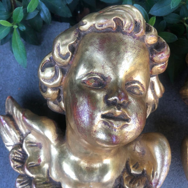 Gold Vintage Mid 20th Century Italian Gold Gilt Wood Cherubs Angel Puttis - A Pair For Sale - Image 8 of 10