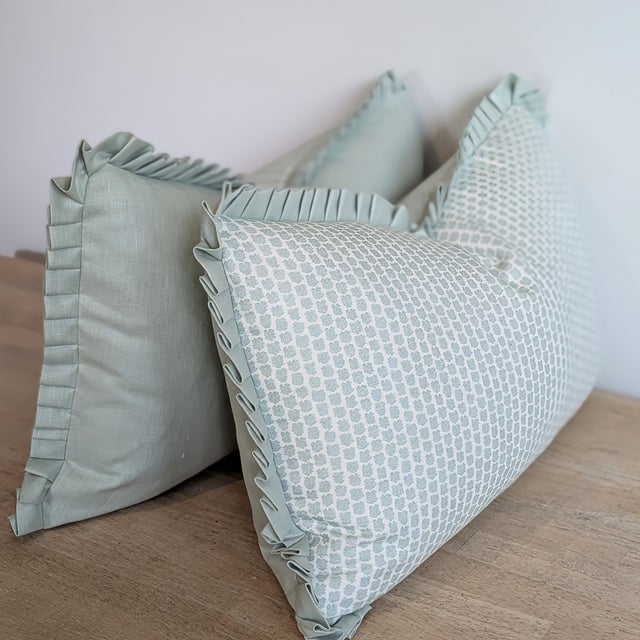 Not Yet Made - Made To Order Lee Jofa Kaya Lumbar Pillows in Mist With Schumacher Glazed Linen Ruffle For Sale - Image 5 of 9