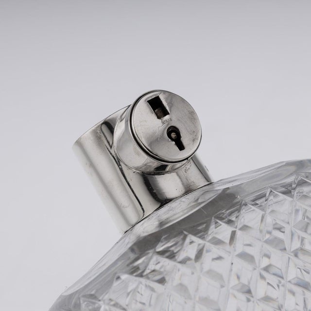 Antique English Locking Decanters in Silver and Cut Glass, 1925, Set of 2 For Sale - Image 6 of 18