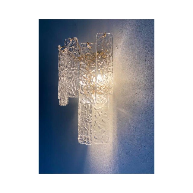 Gold Hammered Strips Listelli Murano Glass Wall Sconces by Simoeng, Set of 2 For Sale - Image 8 of 14