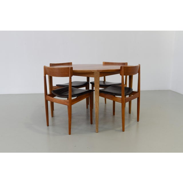 1960s Danish Walnut Dining Room Set by Henry Rosengren Hansen for Brande, 1960, Set of 7 For Sale - Image 5 of 18