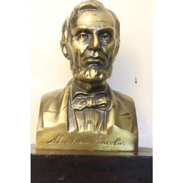 Brass 1960s Traditional Americana Solid Brass Abraham Lincoln Bust Bookends on Walnut Bases – A Pair For Sale - Image 8 of 15