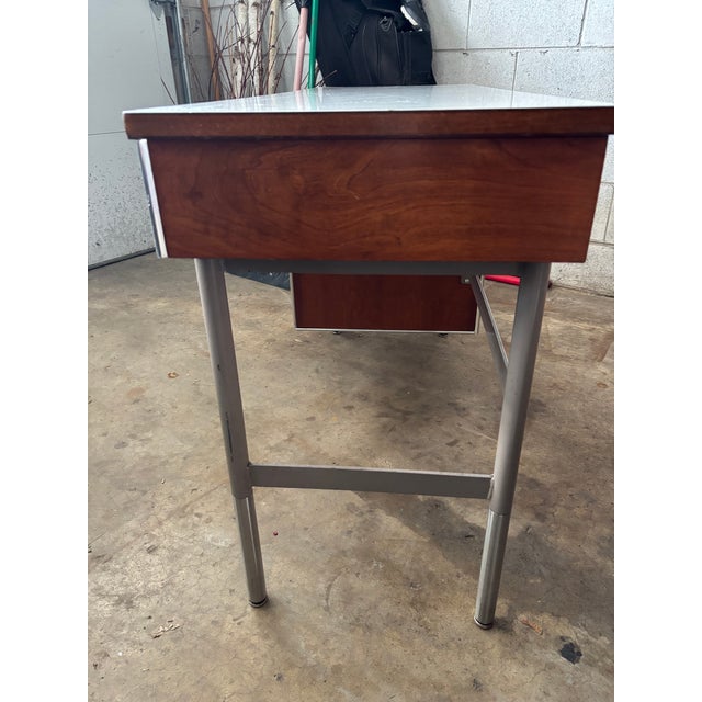 Raymond Loewy 1960s Raymond Lowery for Hill-Rom Student Desk For Sale - Image 4 of 7