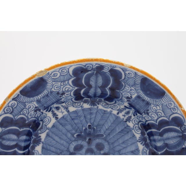 Neoclassical Mid 18th Century Dutch Delft Urn of Peacock Feathers Blue & White Plate For Sale - Image 3 of 7