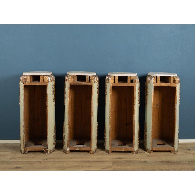 Mecca Style Lacquered and Gilded Wooden Columns, Late 18th Century, Set of 8 For Sale - Image 6 of 9