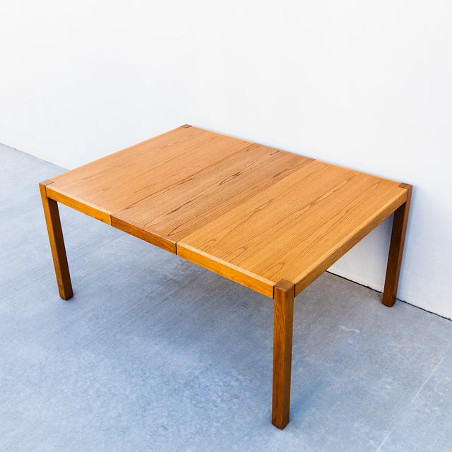 Glenn of California 1970s Large Mid Century Oak Expandable Parsons Style Dining Table For Sale - Image 4 of 13