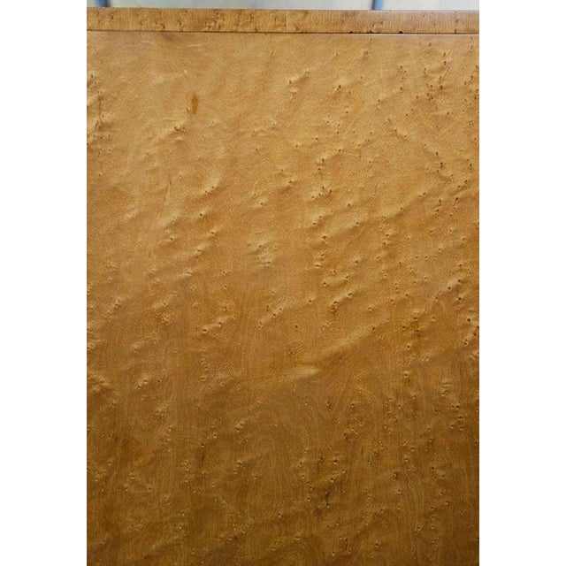 1930s Art Deco British Birdseye Maple Wardrobe with Phenolic Handles, 1930 For Sale - Image 5 of 12
