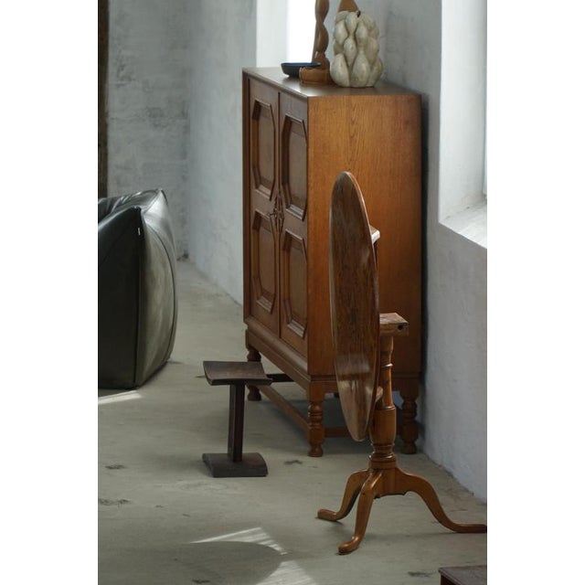 Antique Swedish Burl Wood Tilt-Top Table with Pedestal Base, Early 19th Century For Sale - Image 12 of 18