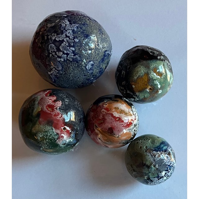 Mid-Century Modern Modernist Mid-Century Sculpture of Experimental Glazed Pottery Moon Balls - Set of 5 For Sale - Image 3 of 16