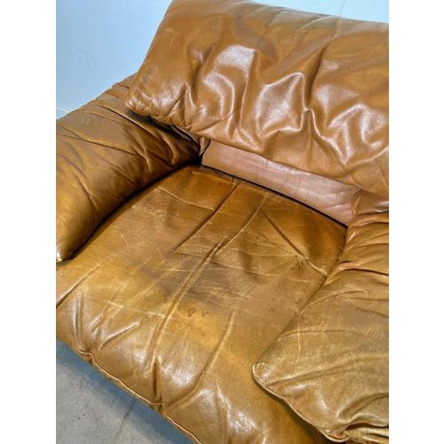 Maralunga Leather Lounge Chair by Vico Magistretti for Cassina For Sale - Image 5 of 10