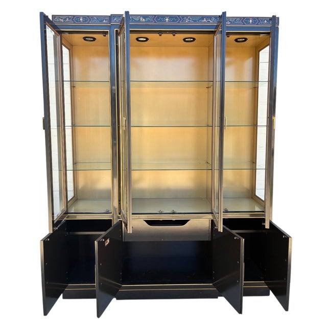 Vintage Asian Chinoiserie Drexel Hand Painted Breakfront Display China Cabinet Heritage Dynasty For Sale - Image 15 of 18