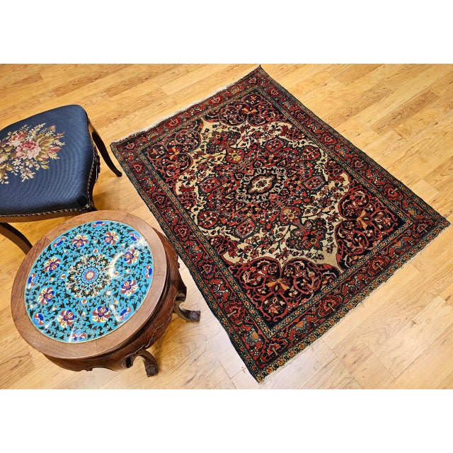 19th Century Persian Farahan Sarouk Rug, Hand-Knotted Wool, Floral Medallion Pattern, Ivory & Red, 4x5 For Sale In Chicago - Image 6 of 15