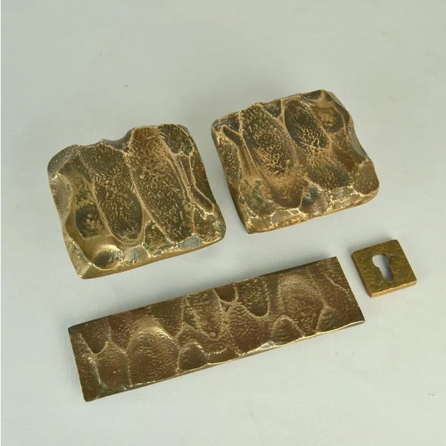 Push Pull Door Handles with Letterbox and Key Fixtures in Bronze Relief, 1970s, Set of 4 For Sale - Image 3 of 13