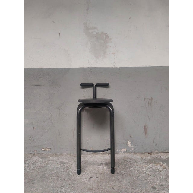 The stool has a few signs of use on the legs. the metal plate with the name moto magis on top of the chair is missing. But...
