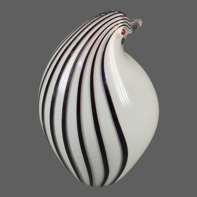 Late 20th Century Vintage Art Class Figurine Attributed Murano Italy Penguin For Sale - Image 5 of 9