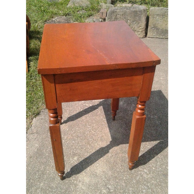 Antique 1860s American Cherry Wood One Drawer Stand Nightstand Side Table For Sale - Image 9 of 12