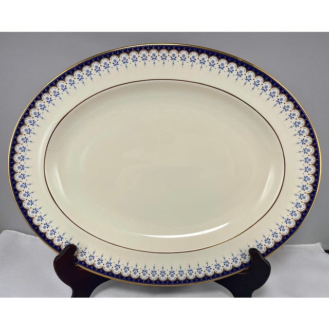 1981 Minton Neoclassical Style "Consort" Dinner Service - 52 pcs For Sale - Image 9 of 18