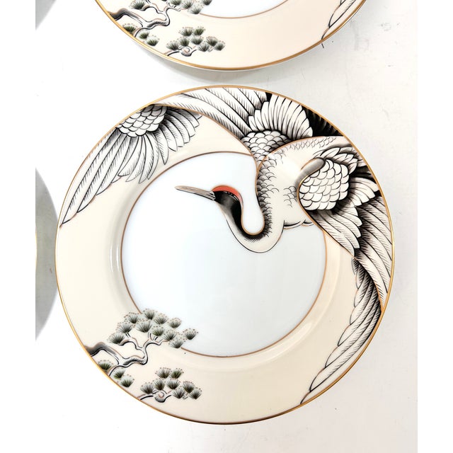 Chinoiserie Fitz & Floyd Japanese Crane Dinner Plates – Gold Rim Porcelain Tableware Set of 4 For Sale - Image 3 of 12