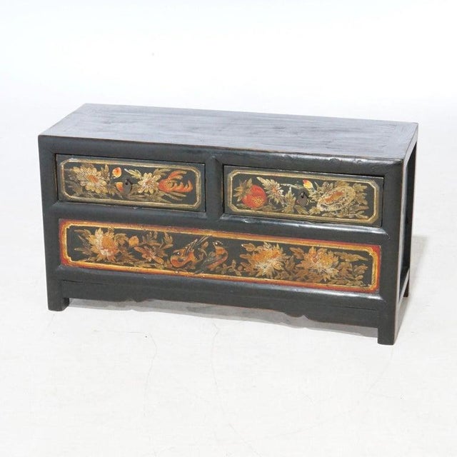 Chinese Chinese Polychrome Hand Painted Low Chest With Garden Birds & Fruit 20thC For Sale - Image 3 of 8