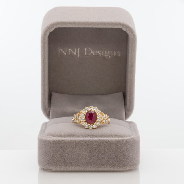 Modern Gia Certified 1.5Ct Burma Ruby Ring With Earth Mined Diamonds Accents: Solid 14k Gold, Size 6.75 For Sale - Image 3 of 8