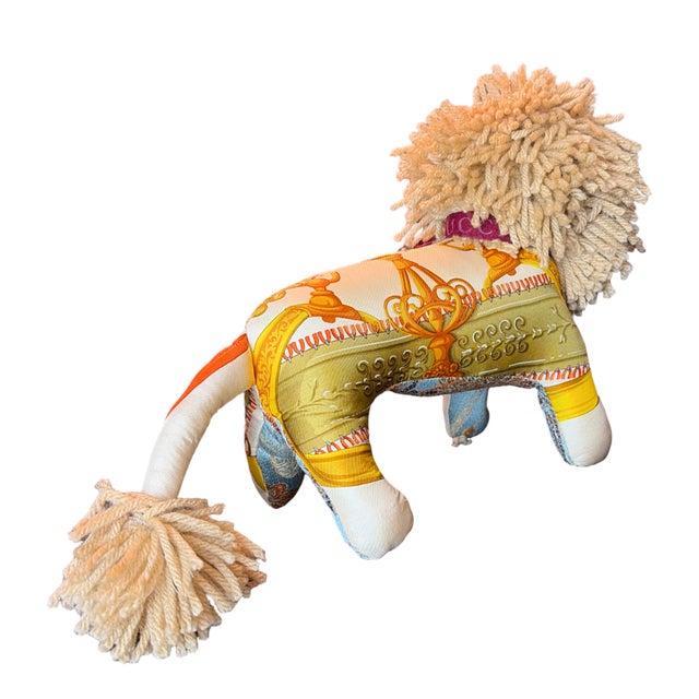 Gucci Tassels Vintage Silk Scarf Courageous Lion For Sale In Lexington, KY - Image 6 of 8