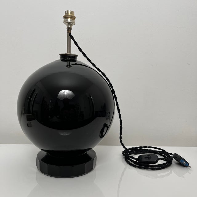 Spherical Desk Lamp in Black Opaline Glass in the style of Jacques Adnet, France, 1930s For Sale - Image 18 of 18