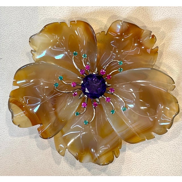400 Carat Natural Agate, Amethyst, Ruby and Emerald Big Flower Pin 14K Gold For Sale - Image 16 of 18