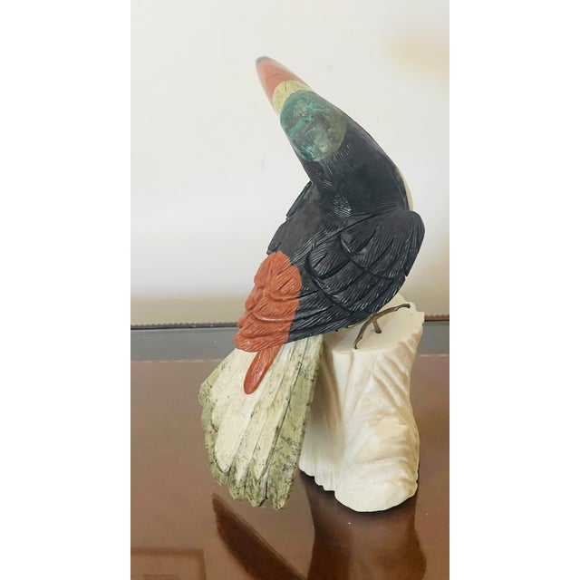 Black 1960s Large Toucan Bird Semiprecious Stone Carved Bird Figurine For Sale - Image 8 of 8