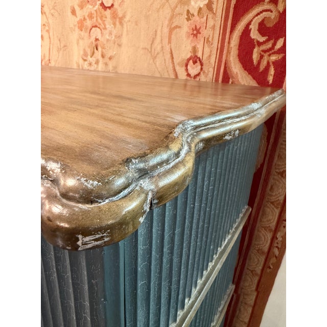 Cornflower Blue Guild Master Distressed Blue Reeded 4-Drawer Chest of Drawers For Sale - Image 8 of 8