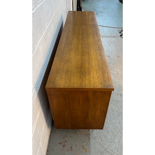 Mid-Century Modern Walnut Credenza by Leo Jiranek for Bassett Furniture For Sale - Image 14 of 18