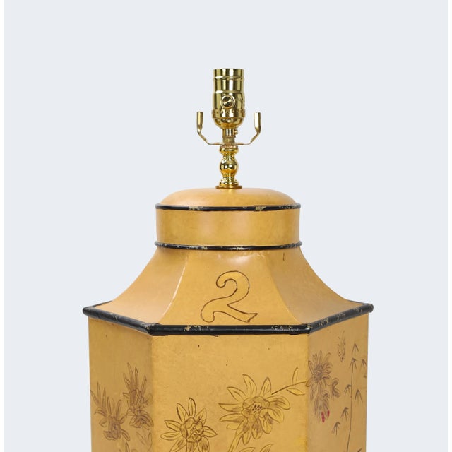Yellow Vintage English Export Chinoiserie Style Yellow Hexagonal Tea Caddy Lamp For Sale - Image 8 of 9