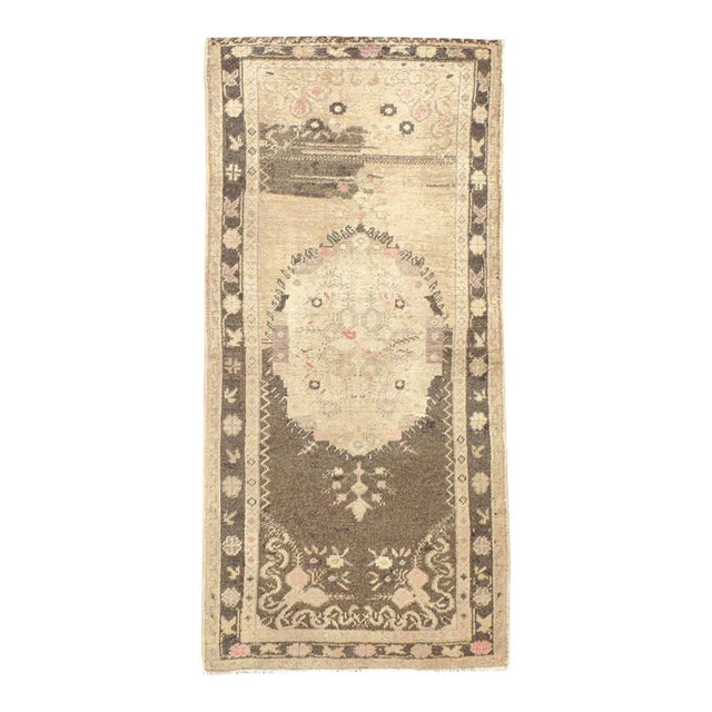Galerie Shabab Collection Mid-20th Century Turkish Oushak Throw Rug For Sale