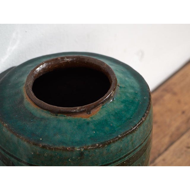 Antique green vase (c.1820) Dimensions: Diameter: 21 cm Height: 19 cmStyle: Qing DynastyMaterials and techniques:...