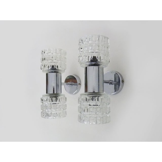 Space Age Double-Light Wall Sconces in Chrome-Plated Metal and Diamond Glass, 1970s, Set of 2 For Sale - Image 3 of 9