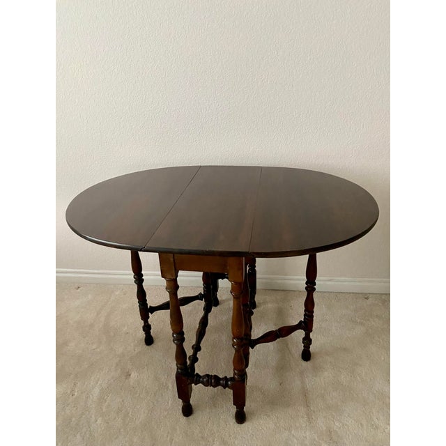 Vintage 1930s Oval Gate-Leg Drop-Leaf Table by Elite Furniture Co. Excellent Condition For Sale - Image 10 of 17