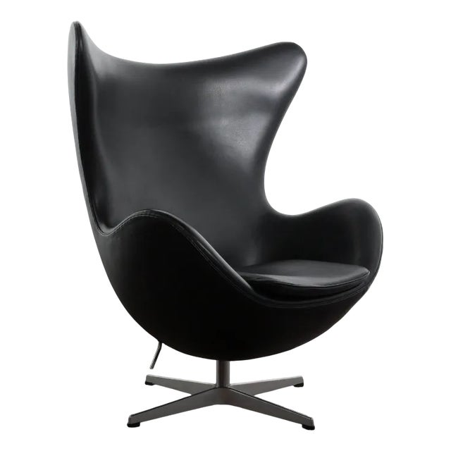 Set of Egg Chair and Ottoman in Aniline Leather with Polished Aluminium Base by Arne Jacobsen for Fritz Hansen, 2005 For Sale
