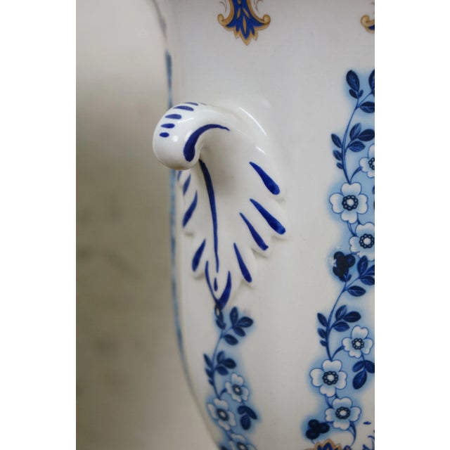 Mid 20th Century 2 Jb Hirsch Corsi Italian Blue & White Floral Porcelain Mantel Vases Urns 9" For Sale - Image 14 of 16