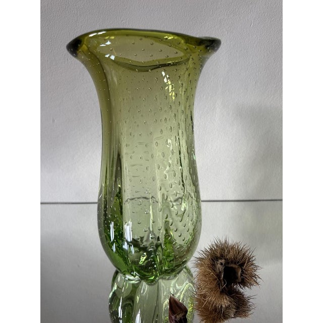 Modern Czech Pizzicato Art Glass Vase by Hana Machovská for Mstišov Glassworks, 1950s For Sale - Image 3 of 13