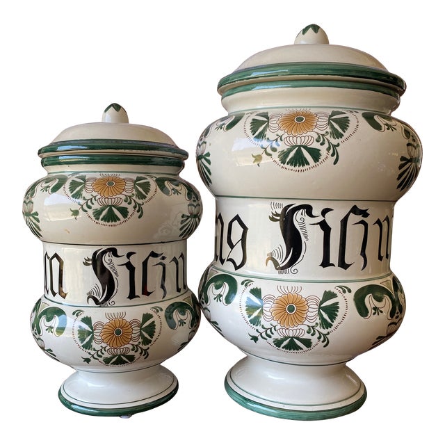 Set of Two 1900s European Apothecary Jars For Sale