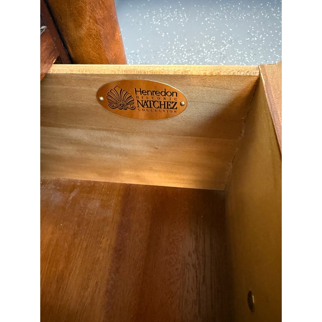 1980s Henredon Historic Nachez Collection Crotch Mahogany Bachelors Chest For Sale - Image 10 of 11