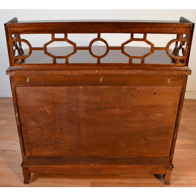 1920s Finch Fine Furniture English Regency Mahogany Commode / Bachelors Chest of Drawers For Sale - Image 11 of 16